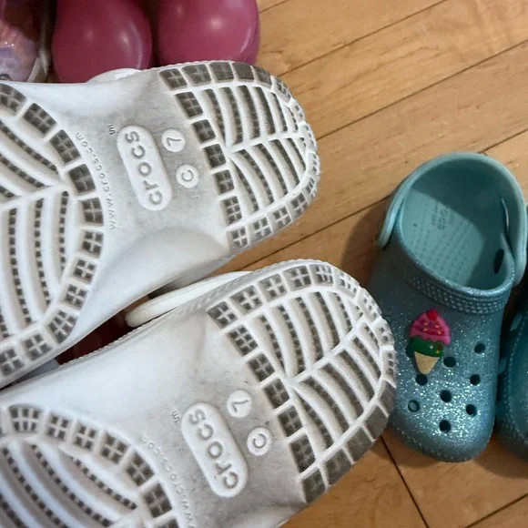 Colorful toddler girl’ shoes bundle us 7-10 - Picture 3 of 12